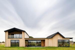 New build farm house by Cambridge builders, Inti Construction