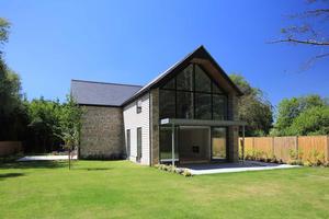 Eco-friendly modern new build by Cambridge builders, Inti Construction